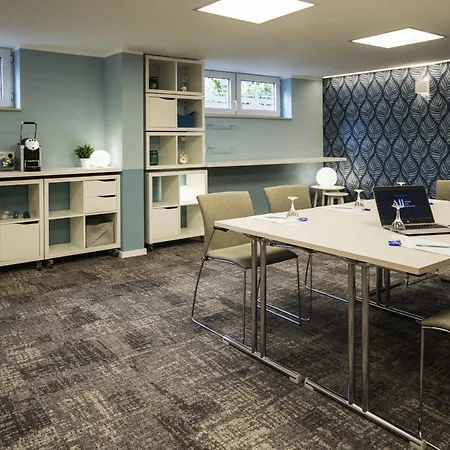 Mercure Residenz Frankfurt Messe 4*