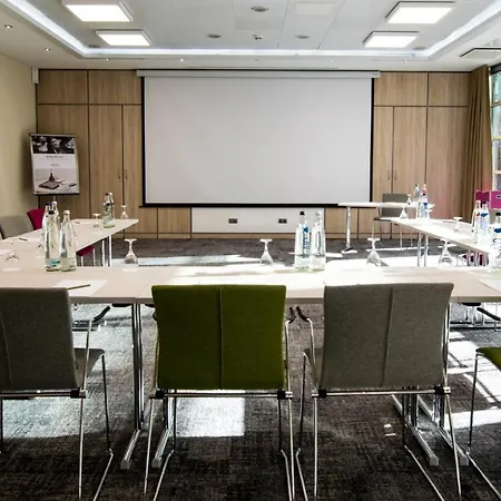 Mercure Residenz Frankfurt Messe 4*