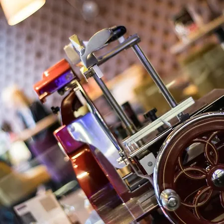 Mercure Residenz Frankfurt Messe 4*