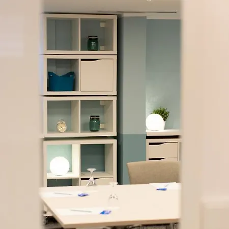 Mercure Residenz Frankfurt Messe 4* פרנקפורט