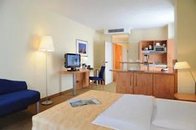 Mercure Residenz Frankfurt Messe 4*