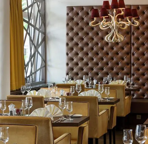 Mercure Residenz Frankfurt Messe 4*