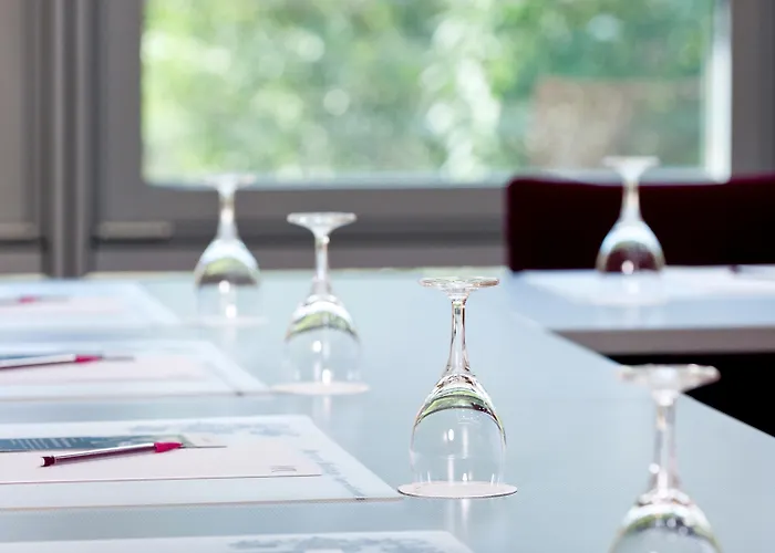 Mercure Residenz Frankfurt Messe Otel 4*