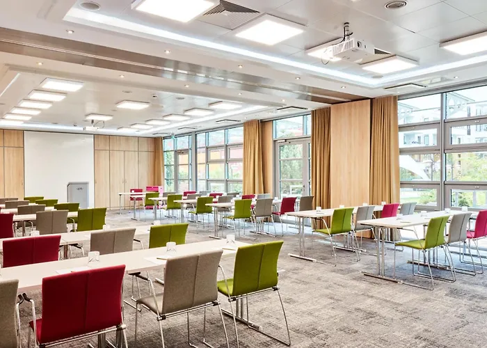 Mercure Residenz Frankfurt Messe Otel 4*