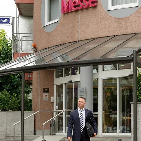 Hotell Mercure Residenz Frankfurt Messe 4*