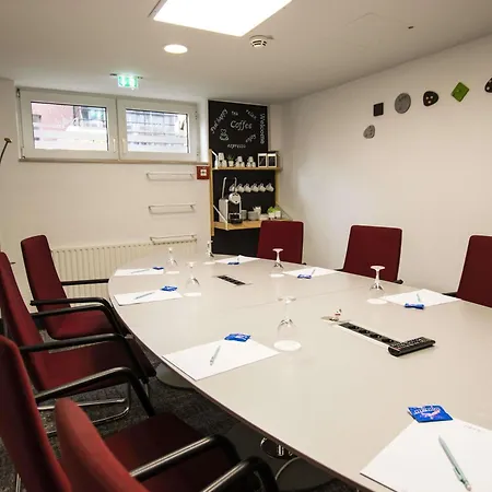 Mercure Residenz Frankfurt Messe 4*